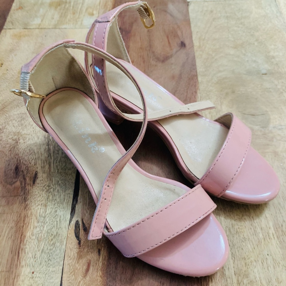 Light Pink Heels!